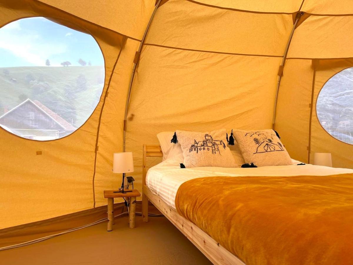 Flore'S Garden Glamping Bran  Luaran gambar